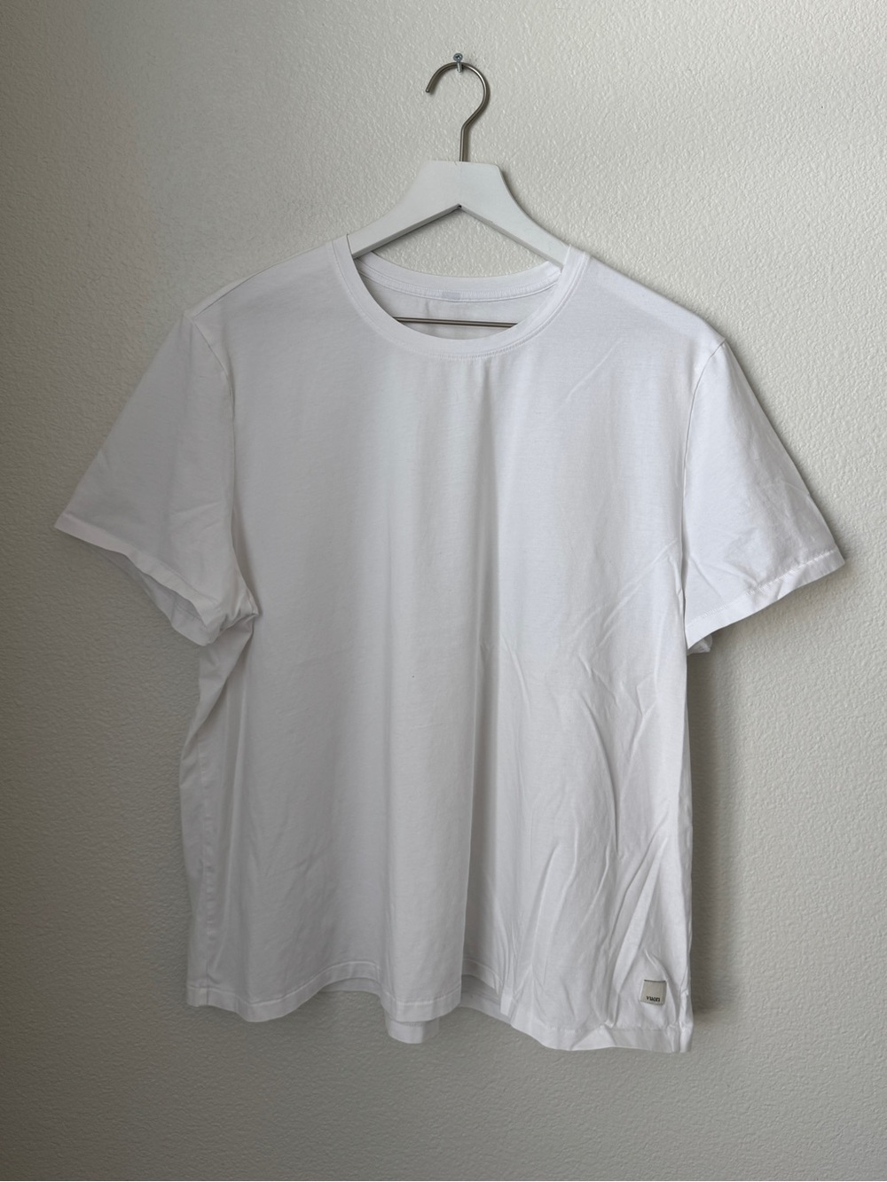 Vuori white tee